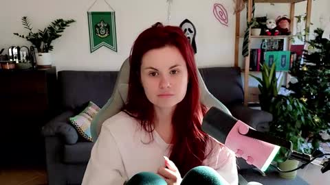 dellacrush_ online show from 12-23-25, 08:56