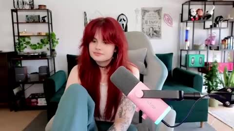 Snapshot of dellacrush_ chatting on 05-15-26, 10:00 dellacrush_ online show from 05-15-26, 10:00