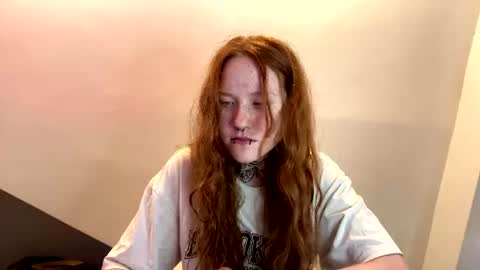 Snapshot of dellastraley chatting on 07-17-26, 11:06 Aneka online show from 07-17-26, 11:06