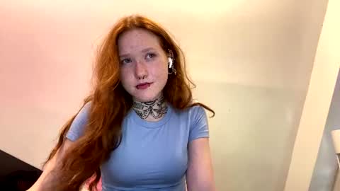 Snapshot of dellastraley chatting on 07-27-26, 09:05 Aneka online show from 07-27-26, 09:05
