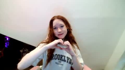 Snapshot of dellastraley chatting on 07-30-26, 09:41 Aneka online show from 07-30-26, 09:41