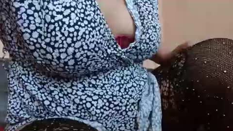 Snapshot of delphine_x chatting on 03-02-25, 12:22 Delphine online show from 03-02-25, 12:22