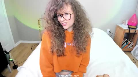 Deluge Duvall  online show from 10-23-25, 08:51