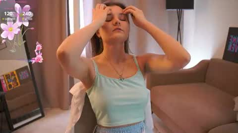 Hi my name is Sari nice to see you in my Room online show from 06-15-26, 04:04