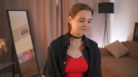 Hi my name is Sari nice to see you in my Room online show from 07-08-26, 04:06