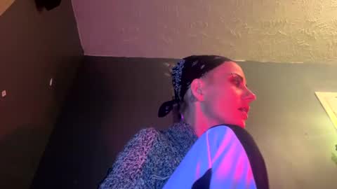 Demetriemanon online show from 01-19-25, 08:39