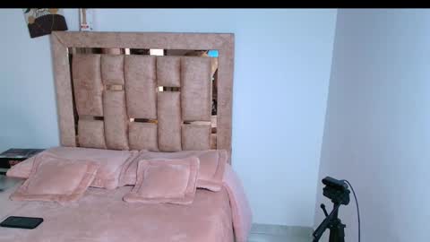 Demian and Salvatore online show from 11-23-25, 08:08