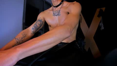 Snapshot of demonkush_ chatting on 02-05-25, 01:37 DemonKush online show from 02-05-25, 01:37