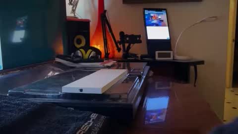 Snapshot of demonomad chatting on 03-22-26, 09:51 Demonomad online show from 03-22-26, 09:51