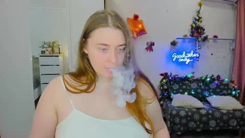 Snapshot of demure_soul chatting on 12-04-24, 05:38 Sophie online show from 12-04-24, 05:38