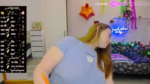 Snapshot of demure_soul chatting on 12-22-24, 08:38 Sophie online show from 12-22-24, 08:38