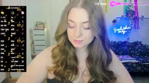 Snapshot of demure_soul chatting on 01-22-25, 01:00 Sophie online show from 01-22-25, 01:00