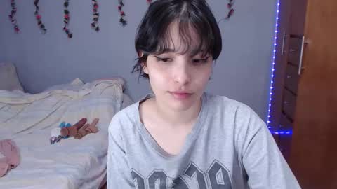 Snapshot of deni_bloom chatting on 01-01-25, 06:05 Denisse    schedule Monday to Friday 1300-1900 mexican time Saturday-maybe it could be a surprise IDEPENDENT MODEL online show from 01-01-25, 06:05