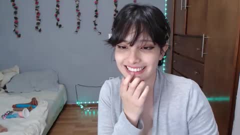 Snapshot of deni_bloom chatting on 01-09-25, 07:31 Denisse    schedule Monday to Friday 1300-1900 mexican time Saturday-maybe it could be a surprise IDEPENDENT MODEL online show from 01-09-25, 07:31