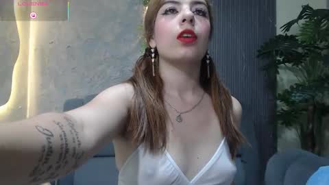 Laura online show from 10-26-25, 12:22