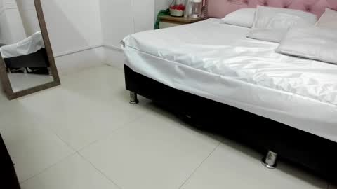 Snapshot of denisse_logan chatting on 10-30-25, 03:19 denisse_logan online show from 10-30-25, 03:19