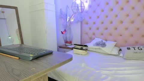 denisse_logan online show from 05-20-26, 03:13