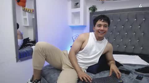 Snapshot of denizer_healer chatting on 11-02-25, 01:08 DENIZER online show from 11-02-25, 01:08