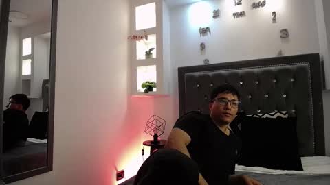 Snapshot of denizer_healer chatting on 11-23-25, 12:49 DENIZER online show from 11-23-25, 12:49