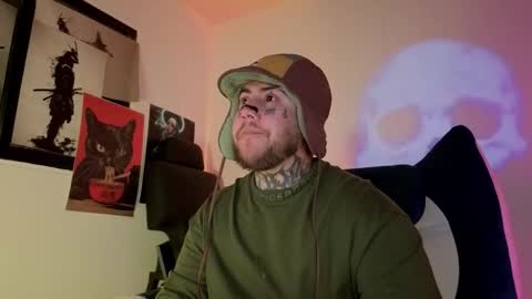 Oliver online show from 11-04-25, 03:16