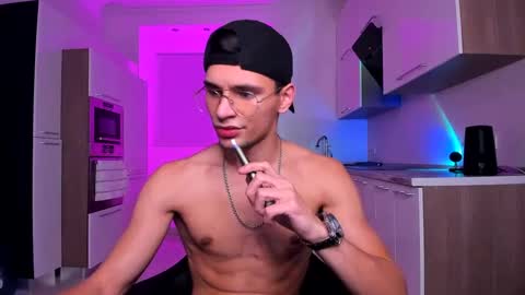 Den online show from 12-02-24, 08:33