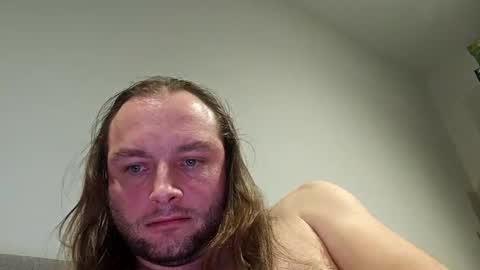 dennis210586 online show from 12-02-24, 12:19