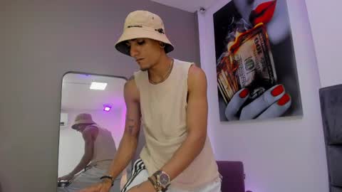 Dennis Kinsey online show from 04-08-26, 07:25