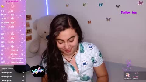 Snapshot of dennis_love_ chatting on 02-20-25, 03:34 rosse online show from 02-20-25, 03:34