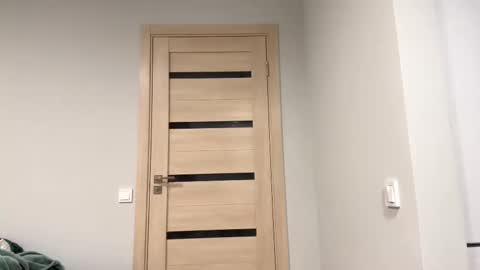 Snapshot of denniskibler chatting on 09-17-25, 04:52 Denni online show from 09-17-25, 04:52