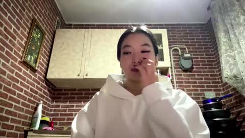 Emma online show from 01-06-26, 02:10