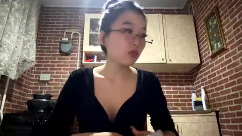 Emma online show from 02-16-26, 02:02