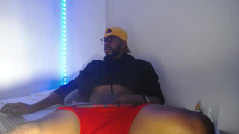 Snapshot of denzo_cornell chatting on 10-04-25, 04:43 denzo online show from 10-04-25, 04:43