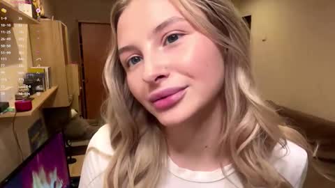 Vi  Victoria online show from 11-20-25, 03:12