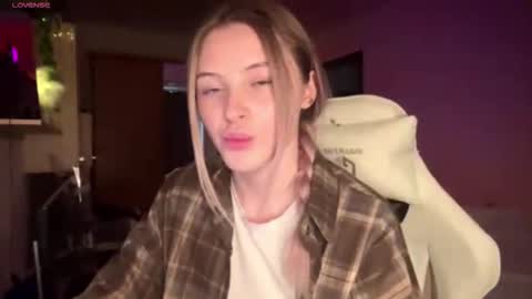 Vi  Victoria online show from 03-07-26, 01:08