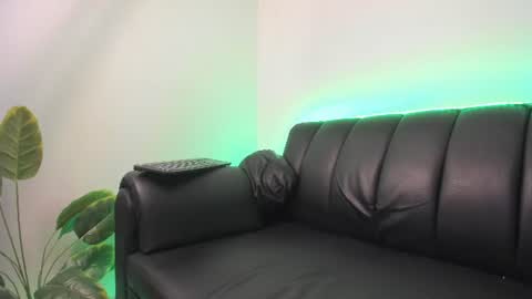 dereck_g online show from 06-14-26, 02:24