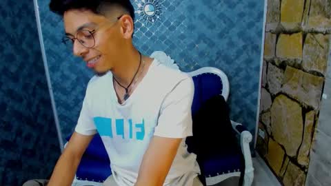 Snapshot of dereck_monroe chatting on 12-16-25, 11:48 Dereck online show from 12-16-25, 11:48