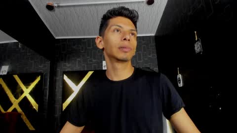 Dereck online show from 05-25-26, 01:06
