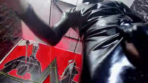 Snapshot of dereck_monroe chatting on 06-17-26, 05:14 Dereck online show from 06-17-26, 05:14