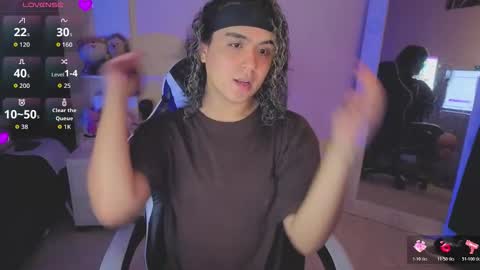 Snapshot of derek_greyy_ chatting on 03-10-26, 09:09 derek grey online show from 03-10-26, 09:09