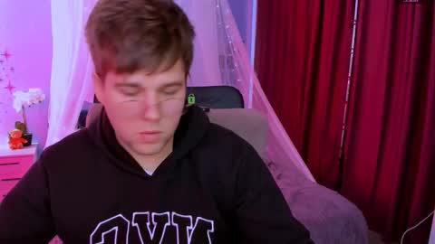 Snapshot of derek_hawk_ chatting on 03-21-26, 09:58 derek_hawk_ online show from 03-21-26, 09:58