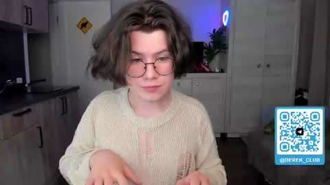Snapshot of derek_shameless chatting on 06-12-26, 10:08 Derek online show from 06-12-26, 10:08