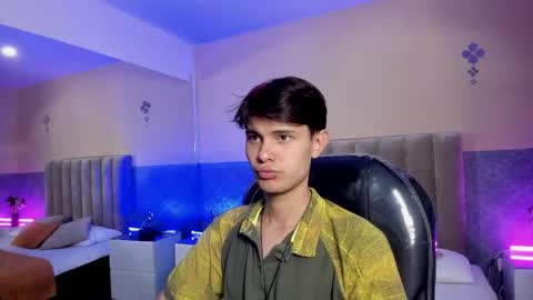 derek_sinn online show from 04-21-26, 08:01