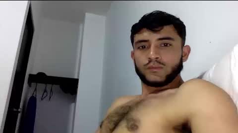 Snapshot of derek_smiith chatting on 11-17-25, 03:40 Derek smiith online show from 11-17-25, 03:40