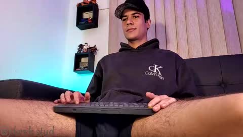 Derek independent model  online show from 10-11-25, 04:33