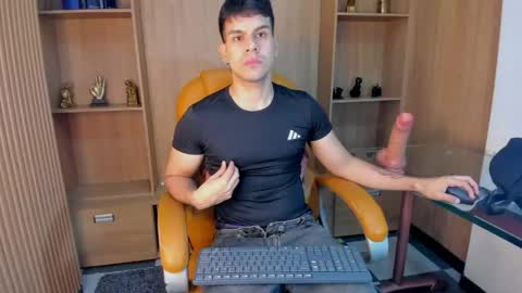 Snapshot of derek_voss chatting on 05-02-26, 01:49 derek_voss online show from 05-02-26, 01:49