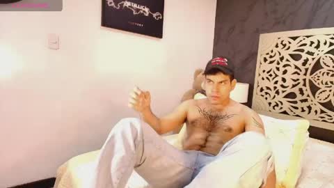 Snapshot of derek_voss chatting on 05-18-26, 01:06 derek_voss online show from 05-18-26, 01:06