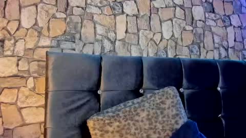 Snapshot of derekk_cute chatting on 01-23-25, 06:06 DEREKK online show from 01-23-25, 06:06