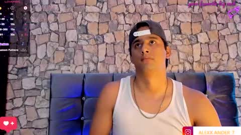 Snapshot of derekk_cute chatting on 01-27-25, 05:36 DEREKK online show from 01-27-25, 05:36