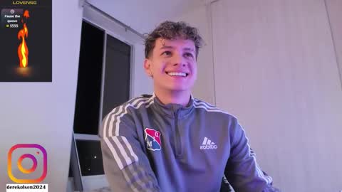 Derek  IG Derekolsen2024 online show from 10-23-25, 02:44