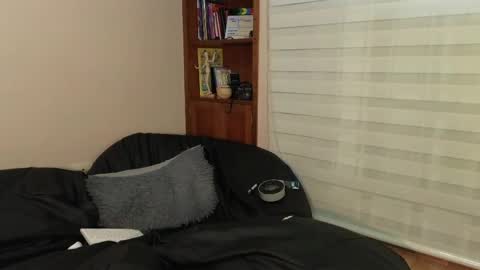 Derek online show from 06-04-26, 12:27